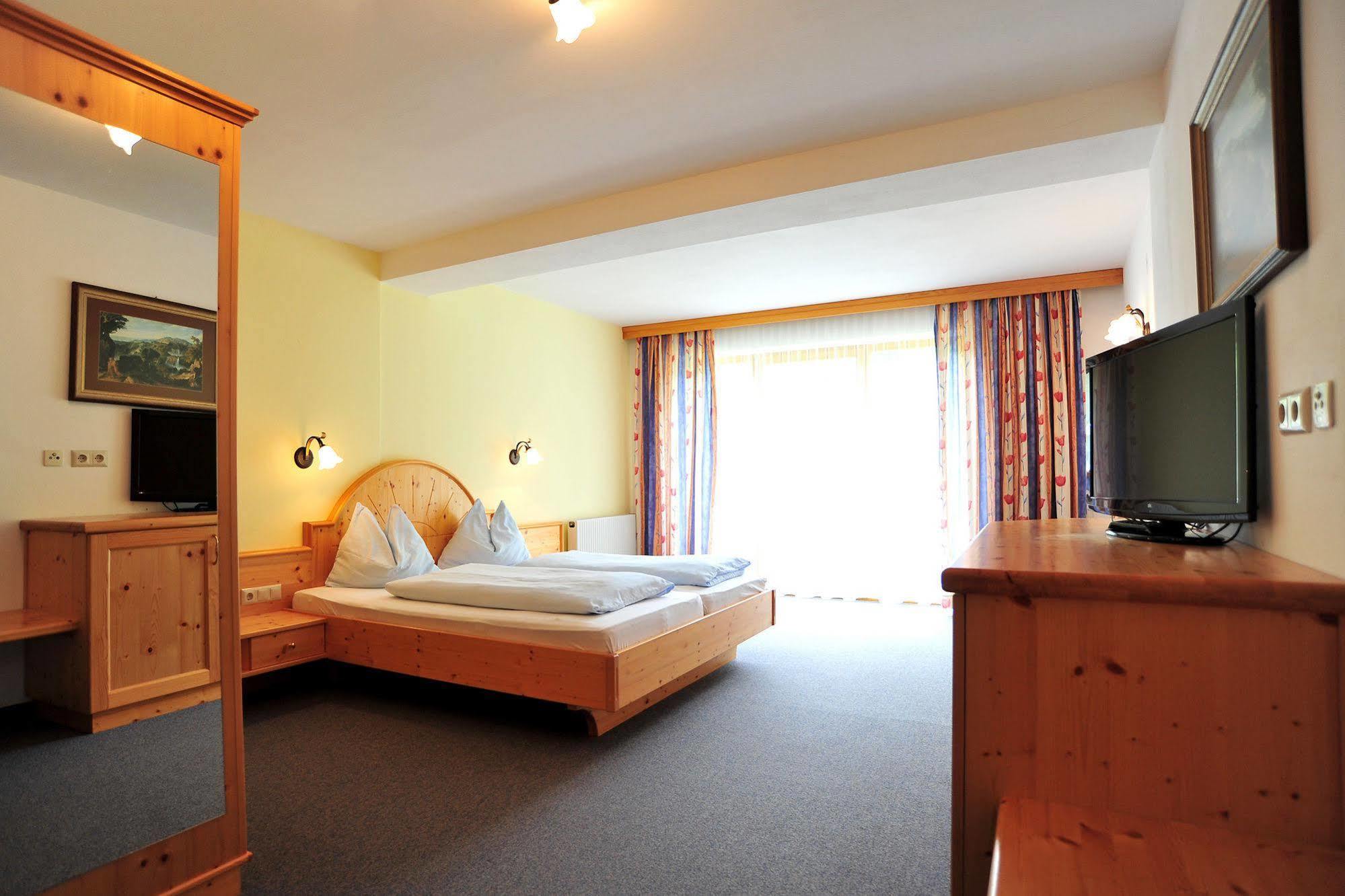 Hotel Naggler Weissbriach Exterior foto